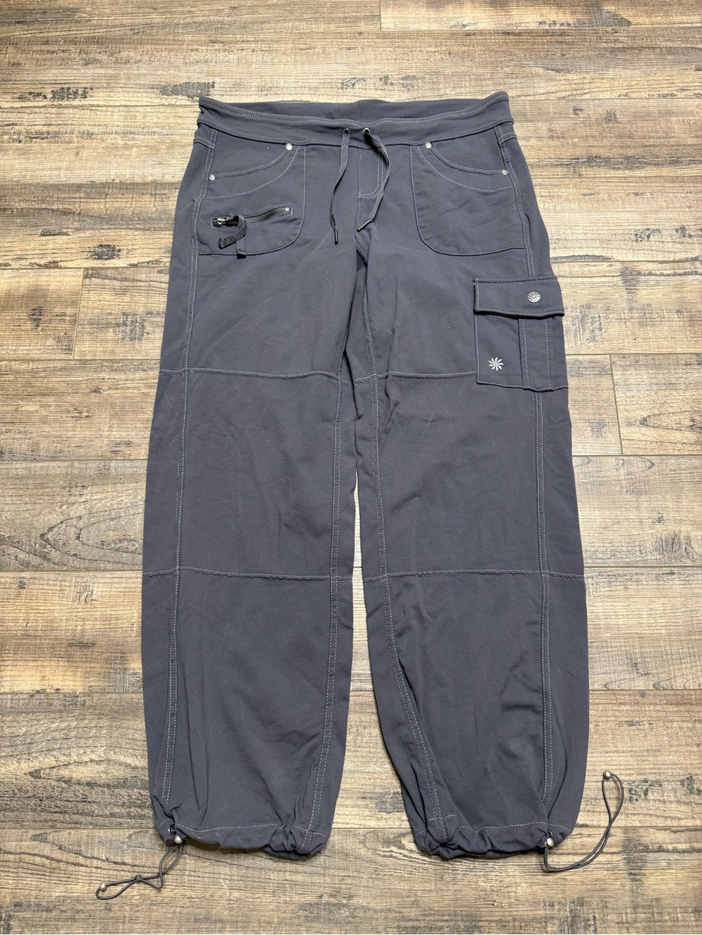 Athleta Bettona Boyfriend Drawstring Cargo Pants 818623